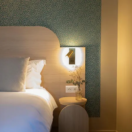 Aura Aparthotel