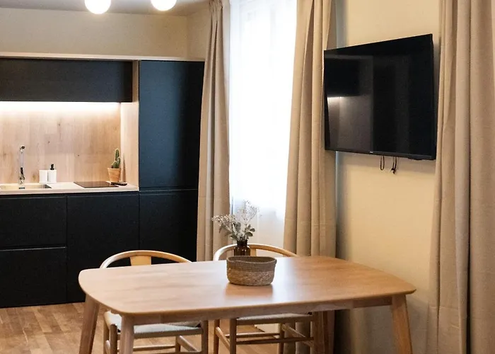 Appart hôtel Aura 3*